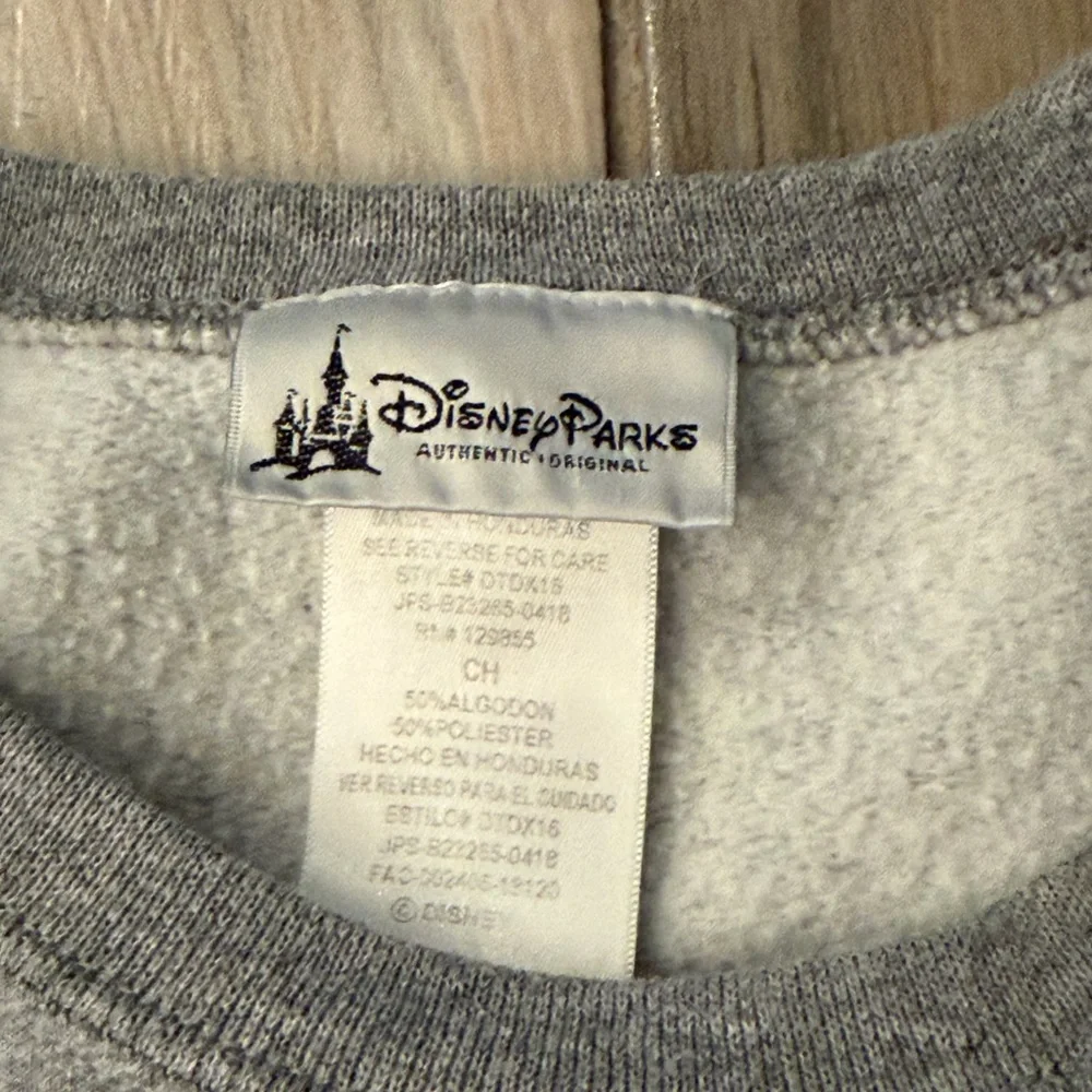 Disney Crewneck - Picture 4 of 7